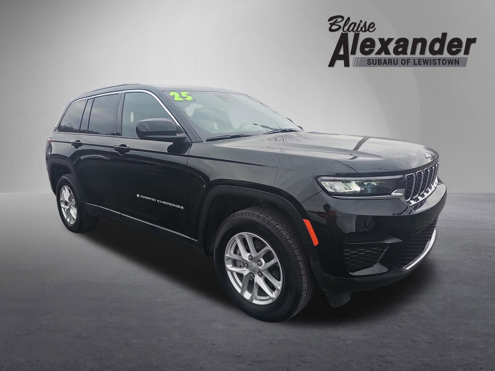 Used 2025 Jeep Grand Cherokee Laredo X w/ Luxury Tech Group I