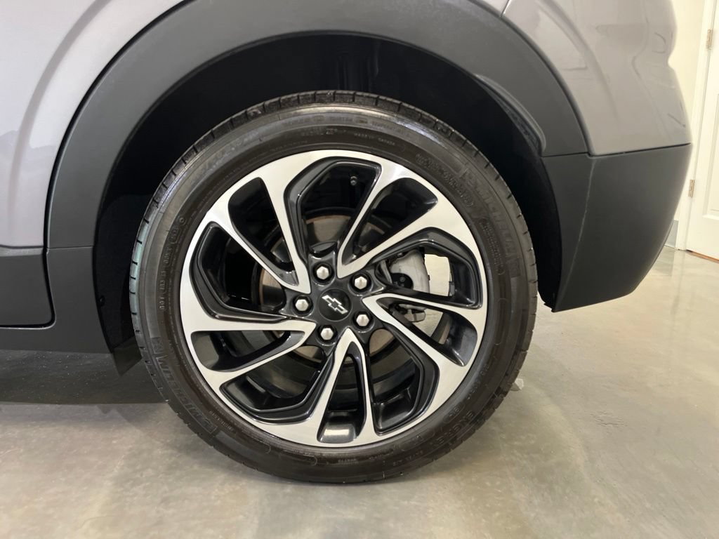 Used 2023 Chevrolet Bolt EUV Premier w/ Super Cruise Package FWD image 10