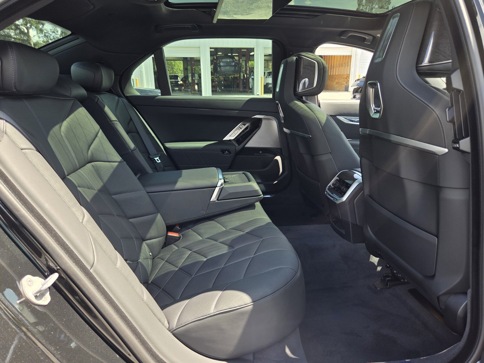 New 2026 BMW 740i RWD image 16