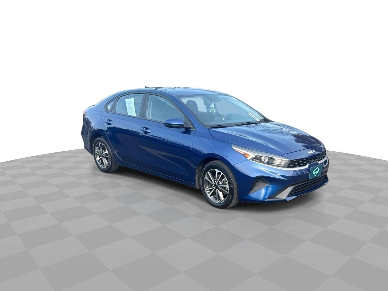 Used 2023 Kia Forte LXS image 2