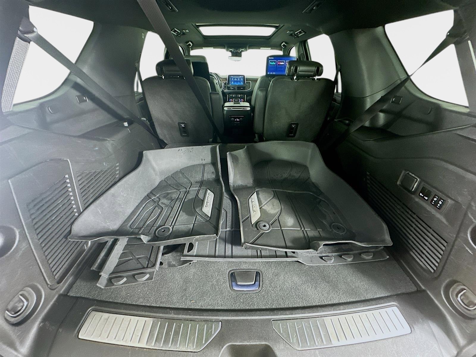 Used 2023 Chevrolet Tahoe High Country w/ Advanced Technology Package image 38