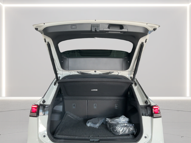 New 2026 Volkswagen Tiguan SEL R-Line AWD/4WD image 21
