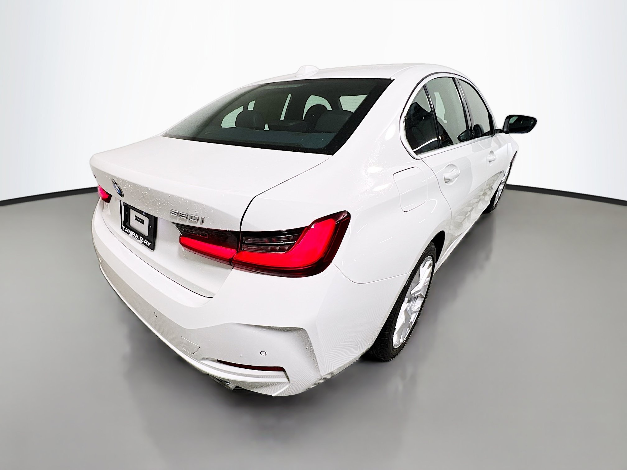 Used 2025 BMW 330i xDrive Sedan AWD/4WD image 4