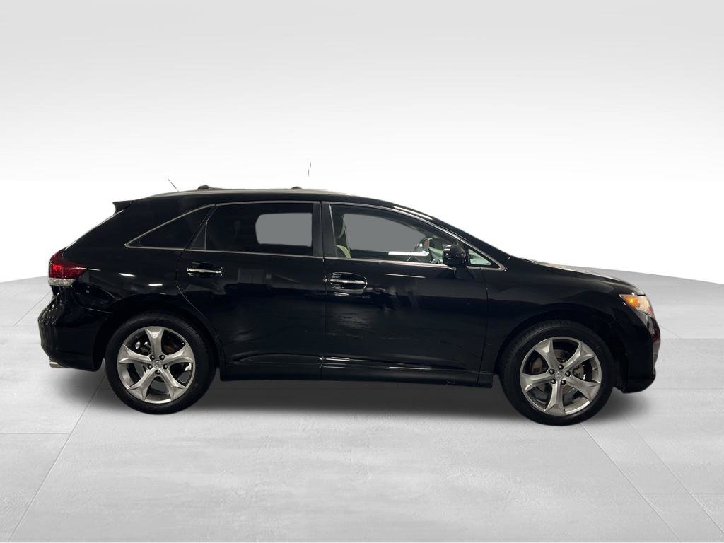 Used 2010 Toyota Venza AWD image 6