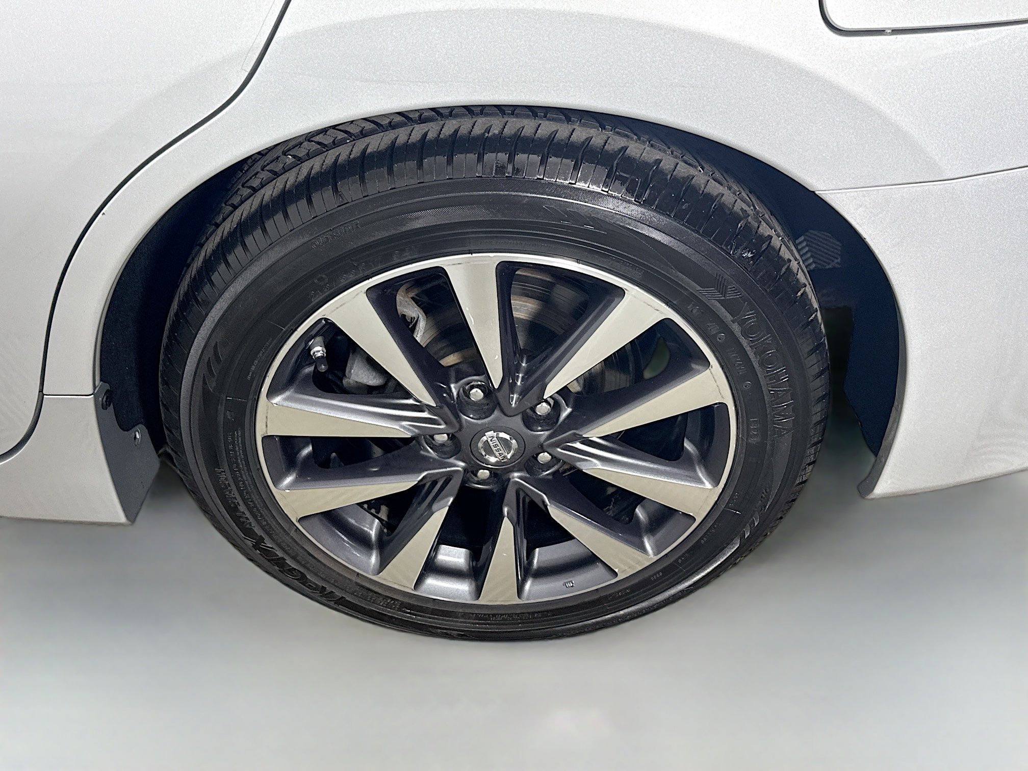 Used 2016 Nissan Altima 2.5 SL w/ 2.5 Technology w/LED Package image 37