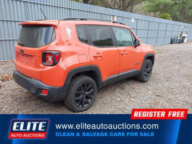 Used 2017 Jeep Renegade Altitude AWD/4WD image 8