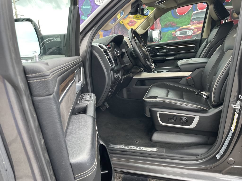 Used 2021 RAM 1500 Laramie AWD/4WD image 14
