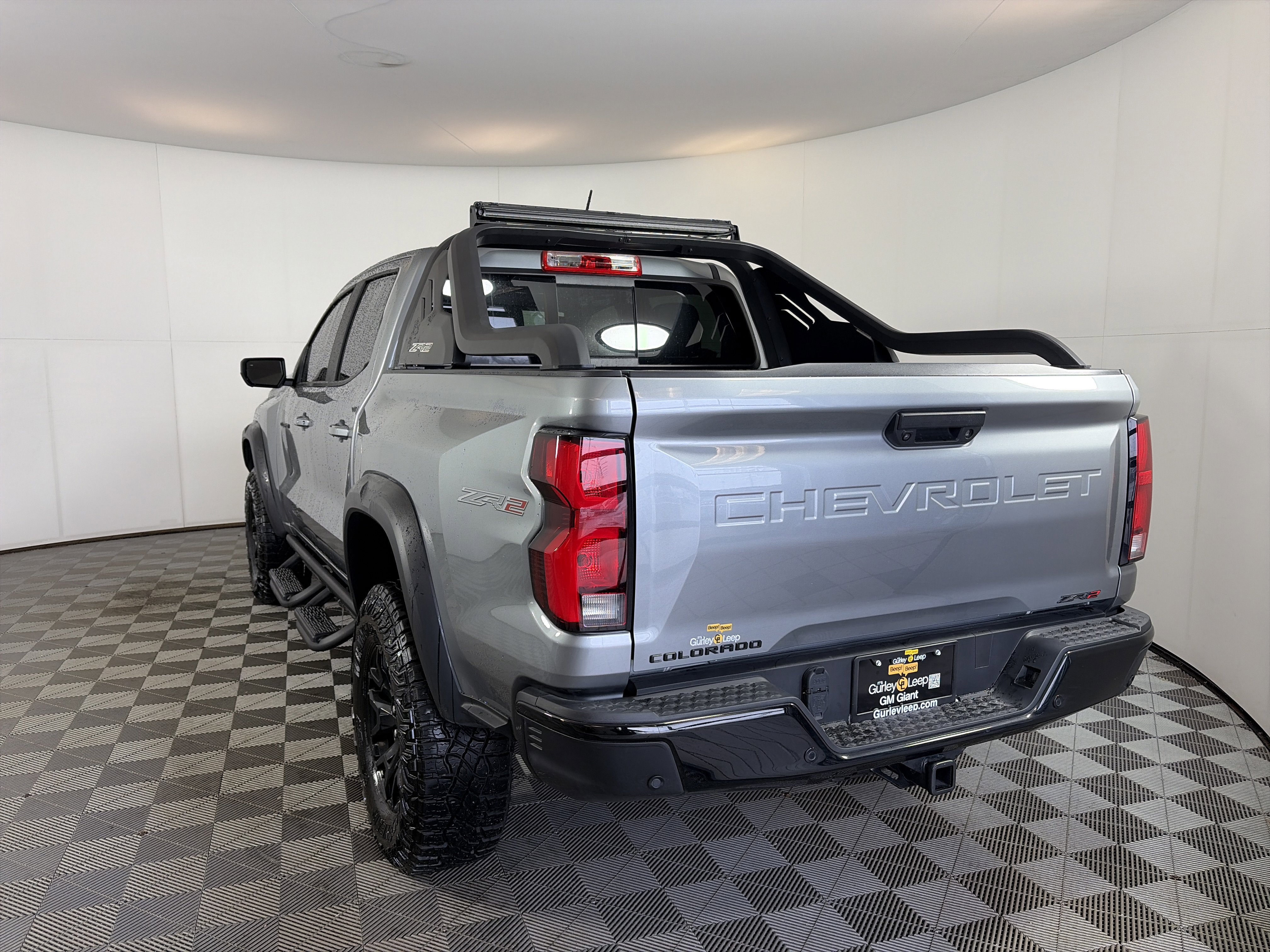 Certified 2025 Chevrolet Colorado ZR2 w/ Midnight Edition image 4