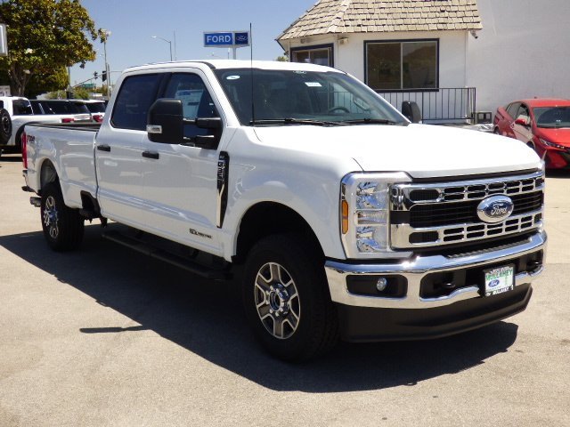 New 2025 Ford F350 XLT