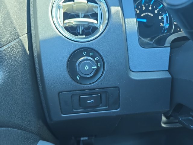 Used 2013 Ford F150 4x4 SuperCrew image 27