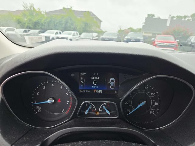 Used 2018 Ford Focus SEL w/ Cold Weather Package FWD image 14