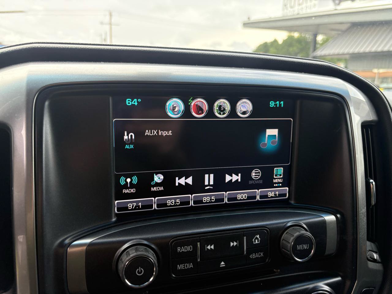 Used 2016 Chevrolet Silverado 1500 LTZ w/ LTZ Plus Package AWD/4WD image 19
