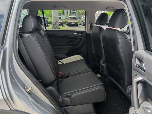 Certified 2023 Volkswagen Tiguan SE image 14