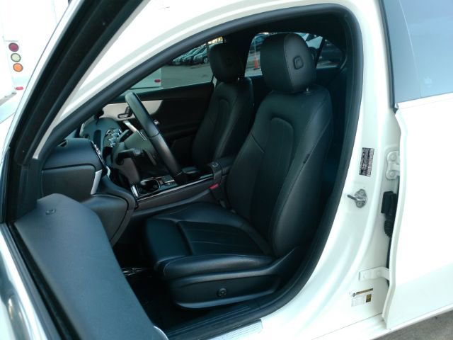 Used 2022 Mercedes-Benz A 220 w/ Premium Package image 6