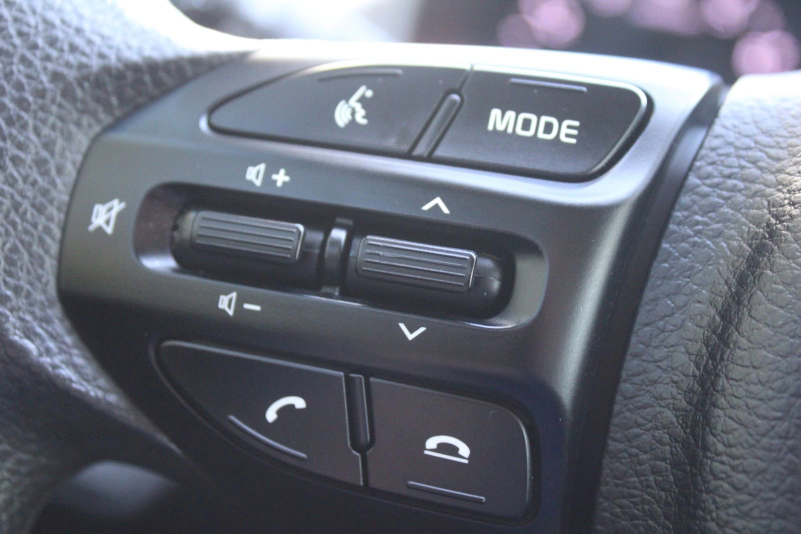 Certified 2023 Kia Rio LX image 25