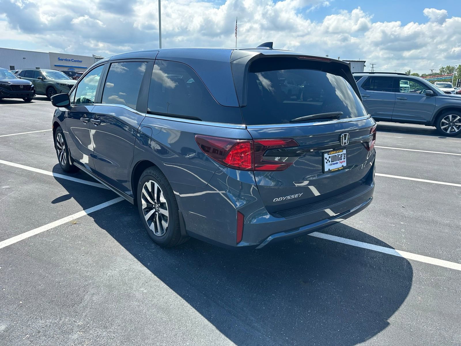 New 2026 Honda Odyssey EX-L image 3
