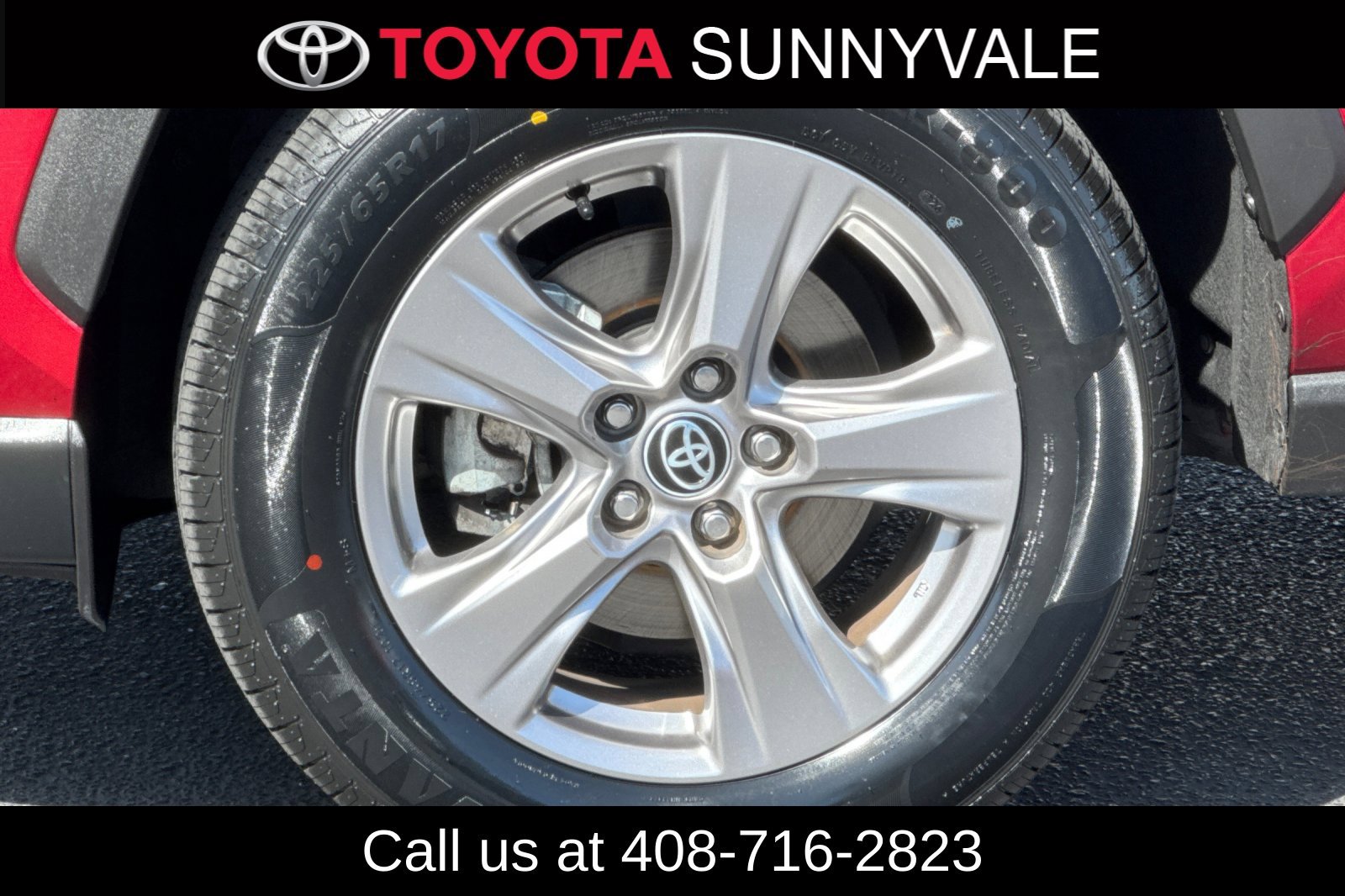 Used 2023 Toyota RAV4 XLE FWD image 24
