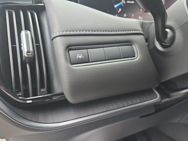 New 2026 Nissan Armada SV image 33