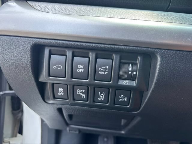 Used 2017 Subaru Outback 2.5i Premium AWD/4WD image 12