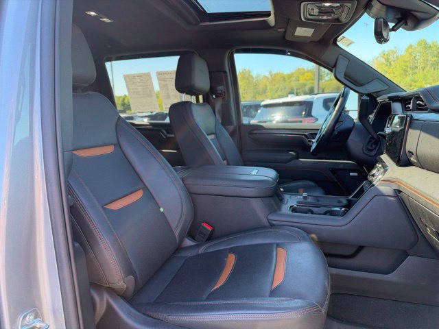 Used 2025 GMC Sierra 3500 AT4 w/ AT4 Premium Plus Package AWD/4WD image 11