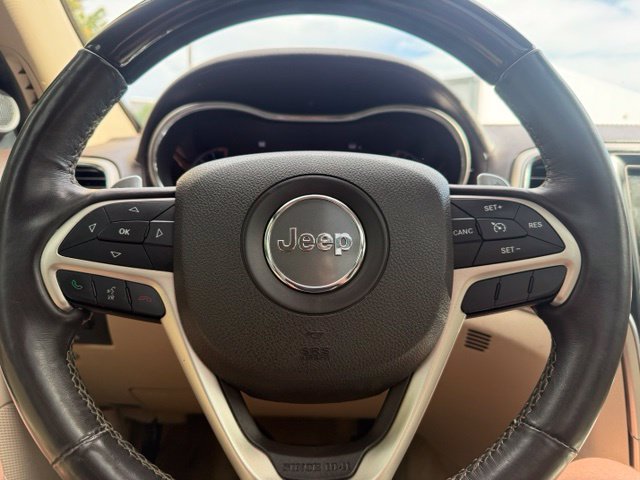 Used 2016 Jeep Grand Cherokee Overland AWD/4WD image 17