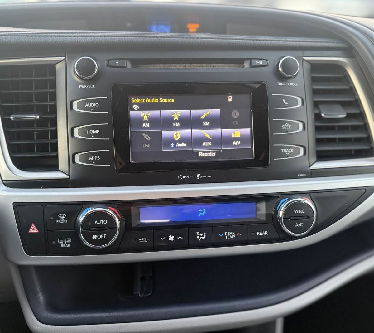 Used 2015 Toyota Highlander Plus image 31