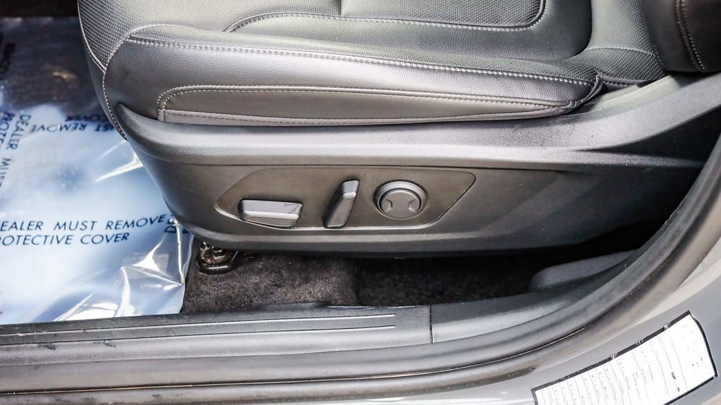 Used 2025 Hyundai Santa Cruz SEL image 25