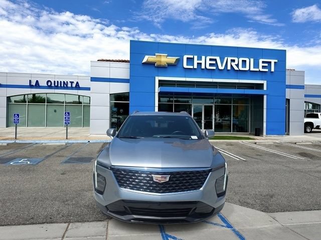 Certified 2025 Cadillac XT4 Premium Luxury FWD image 3