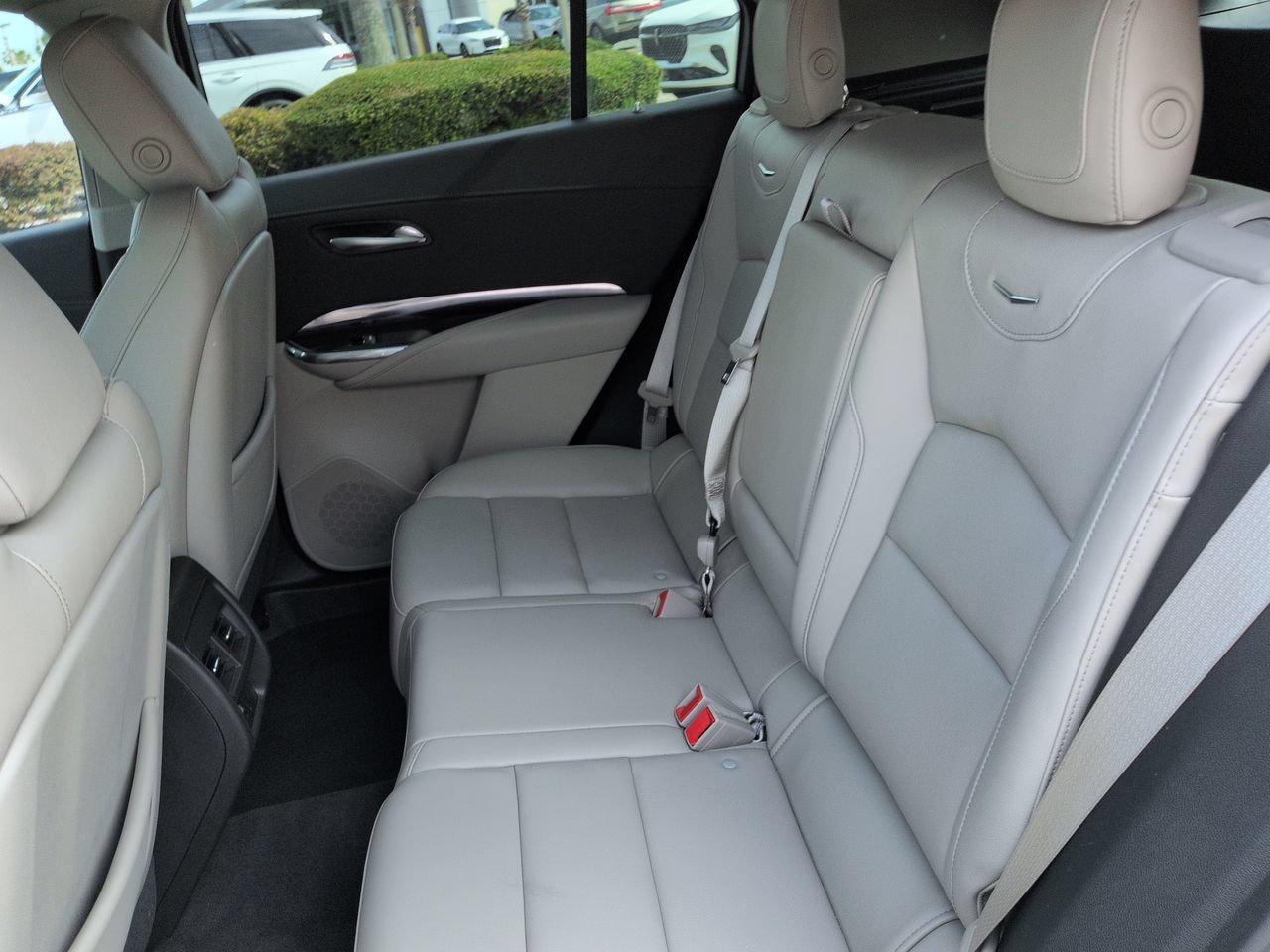 Used 2023 Cadillac XT4 Luxury FWD image 14