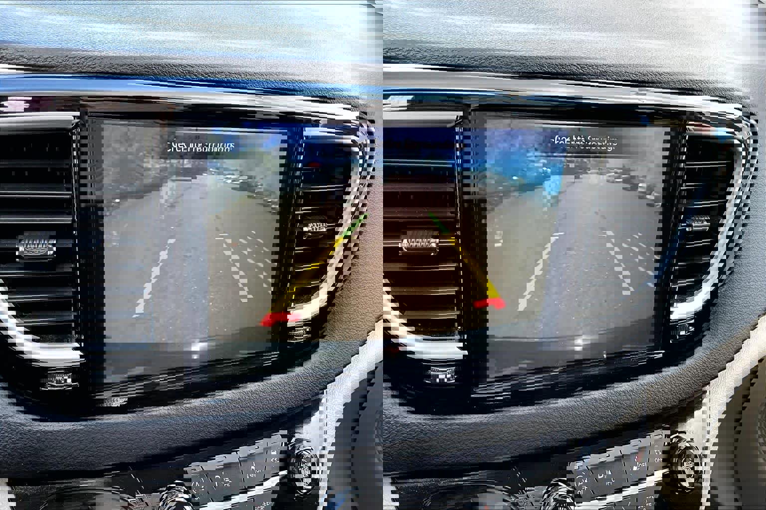 Used 2024 Chrysler Pacifica Touring-L image 26