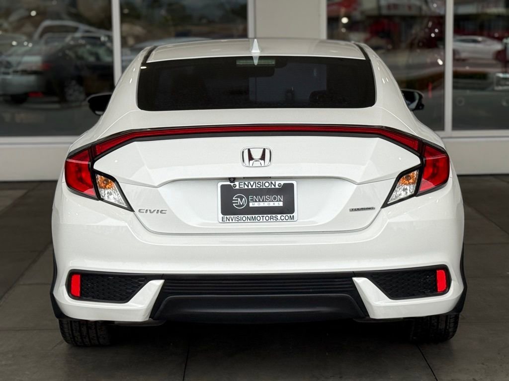 Used 2019 Honda Civic Touring image 11