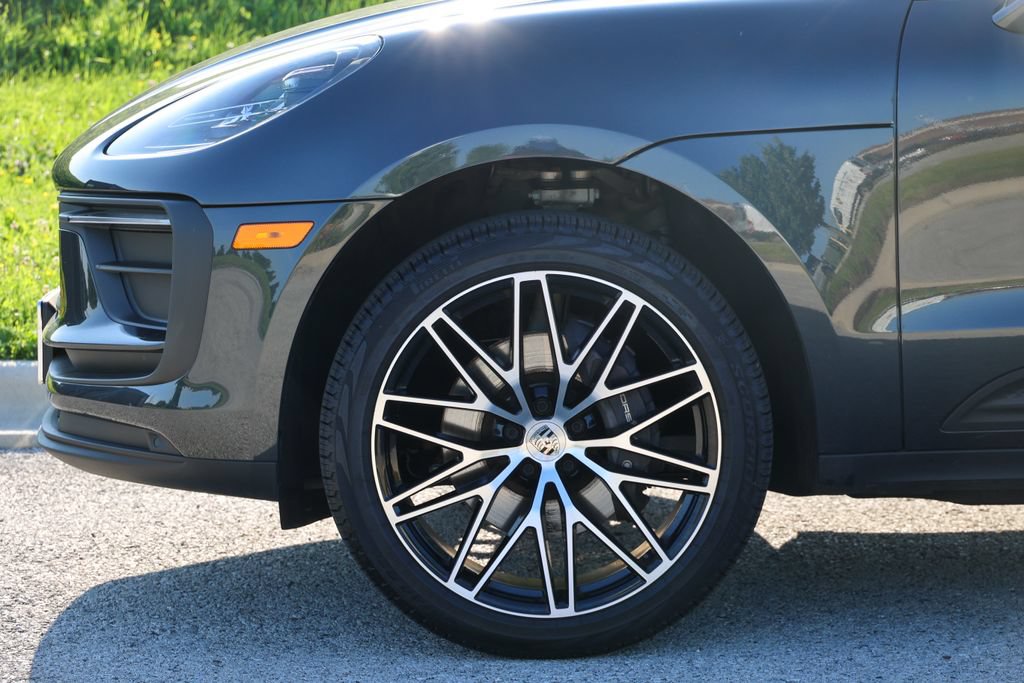 Certified 2026 Porsche Macan Turbo AWD/4WD image 30