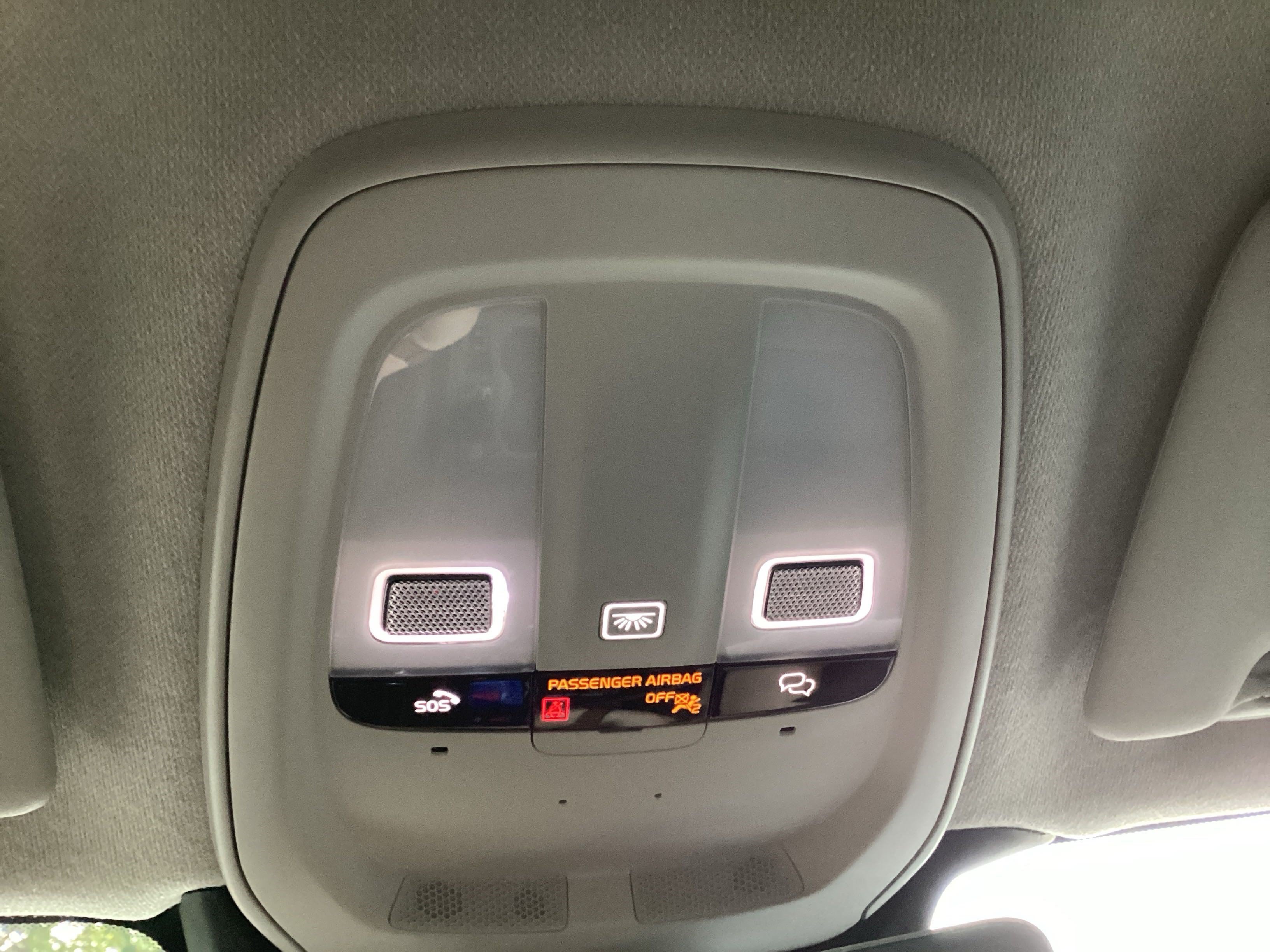 New 2026 Volvo XC40 B4 Core FWD image 32