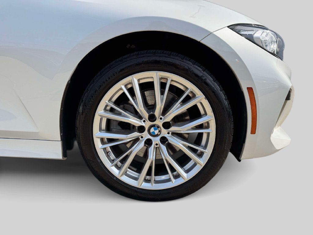 Certified 2023 BMW 330i xDrive Sedan w/ Driving Assistance Package AWD/4WD image 8