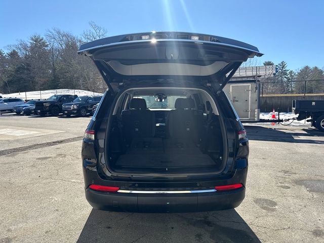 Used 2023 Jeep Grand Cherokee L Laredo w/ Luxury Tech Group I AWD/4WD image 13