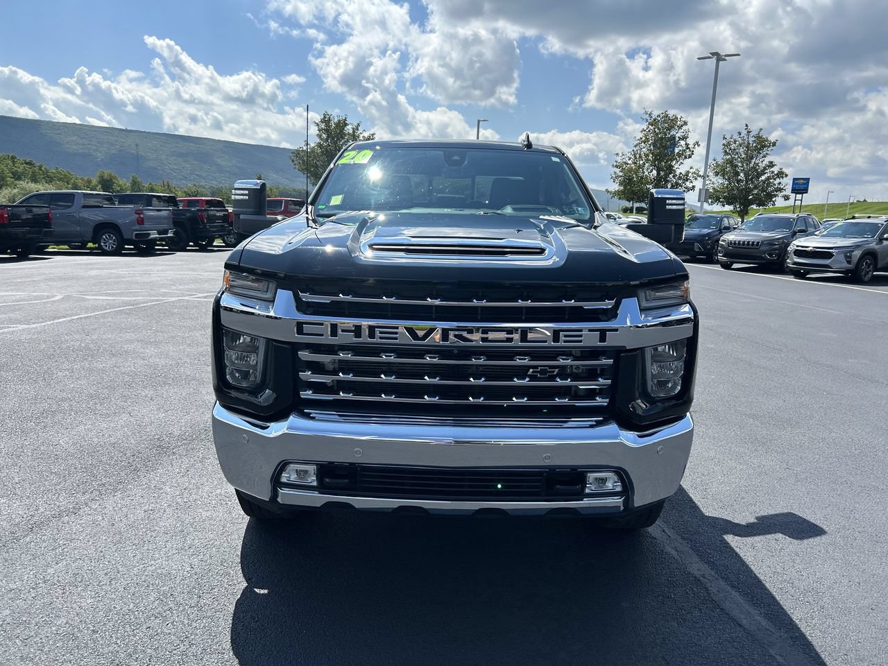 Used 2020 Chevrolet Silverado 2500 LTZ w/ LTZ Premium Package AWD/4WD image 2
