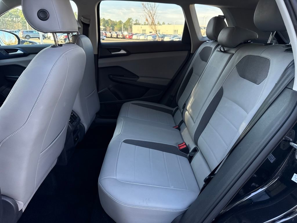 Used 2022 Volkswagen Taos SE image 26