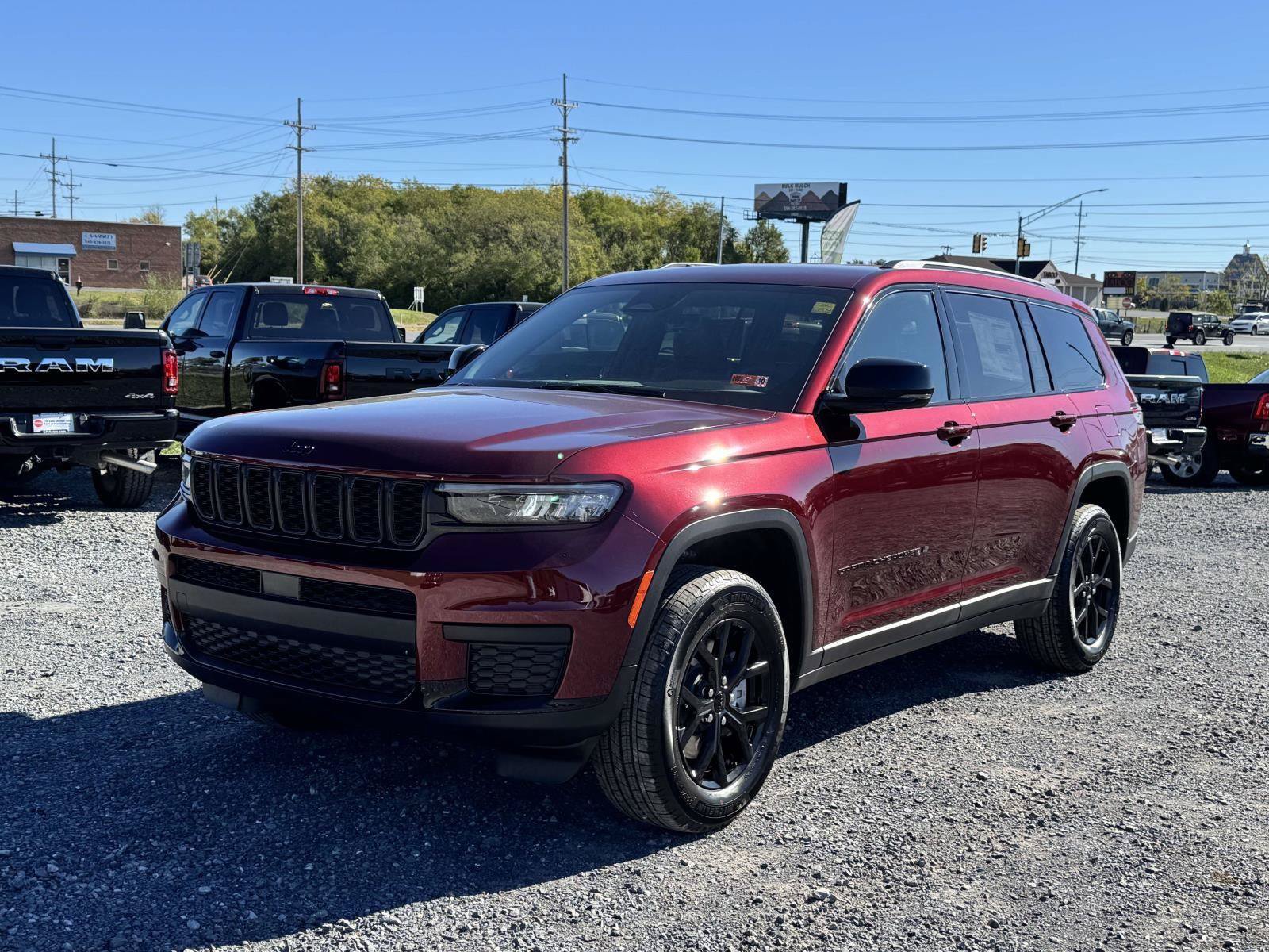 New 2025 Jeep Grand Cherokee L Laredo AWD/4WD image 23