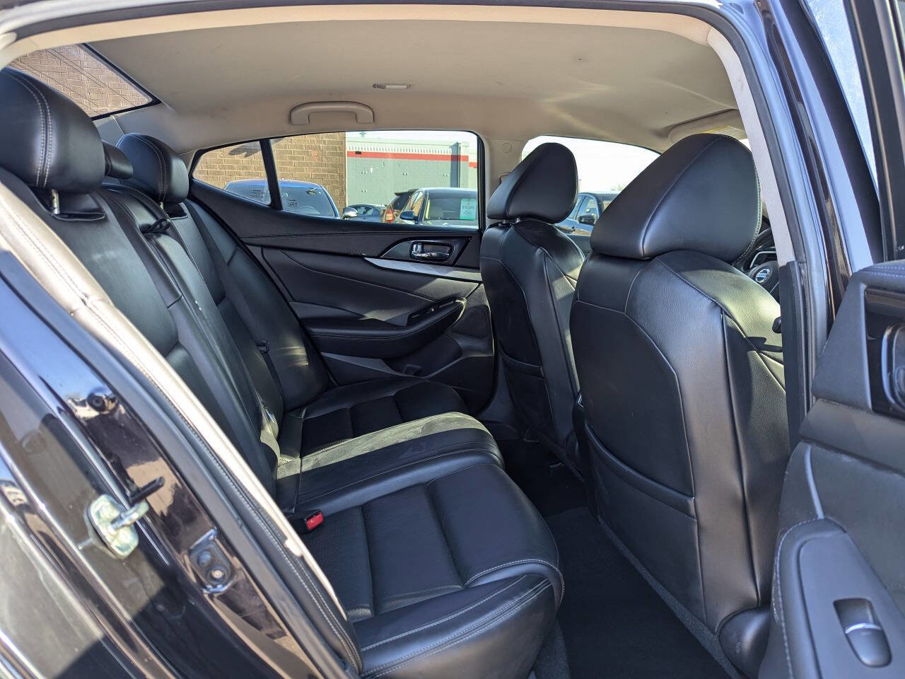 Used 2016 Nissan Maxima 3.5 SV image 14