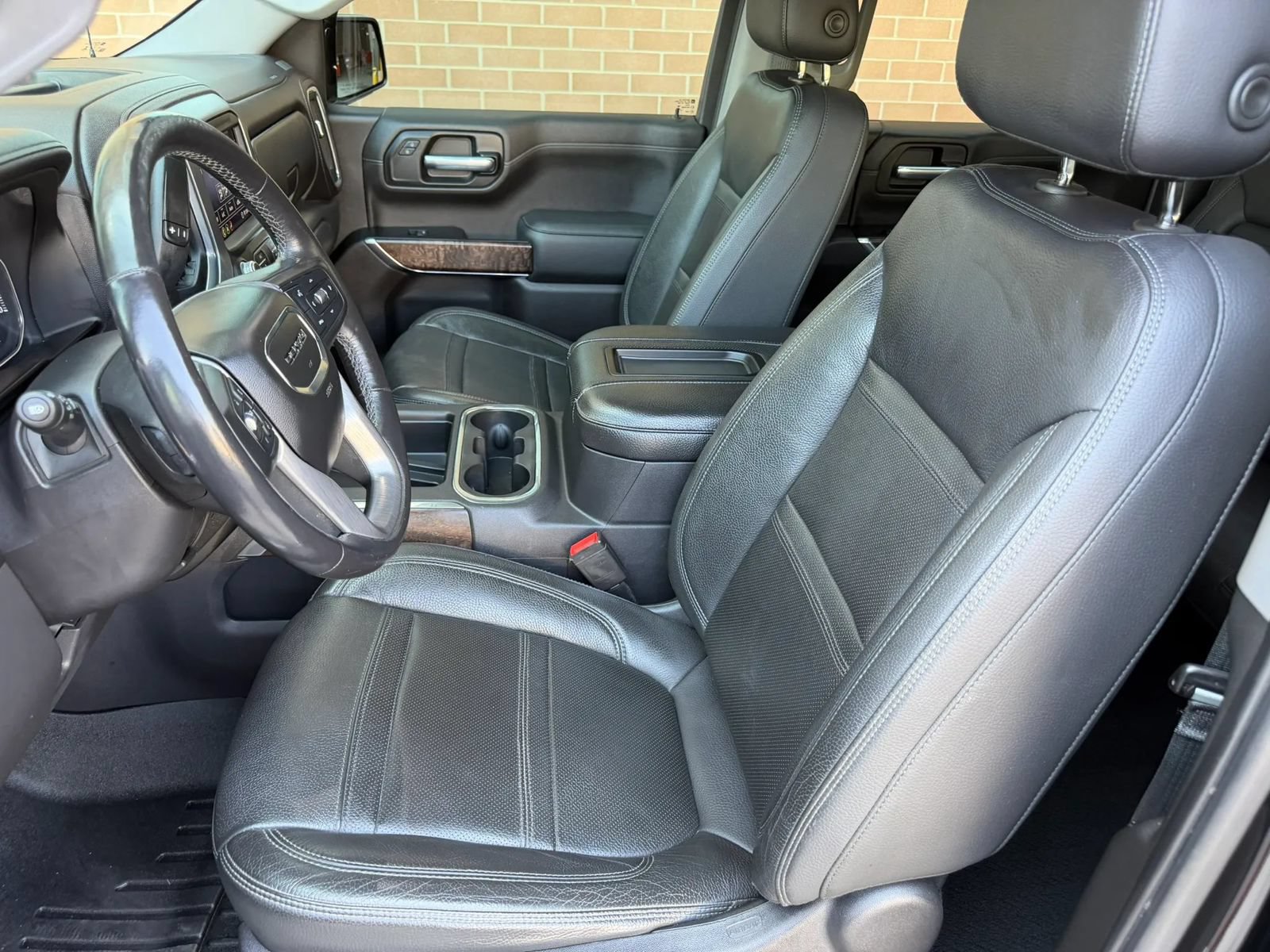 Used 2020 GMC Sierra 1500 Denali w/ Driver Alert Package II AWD/4WD image 3
