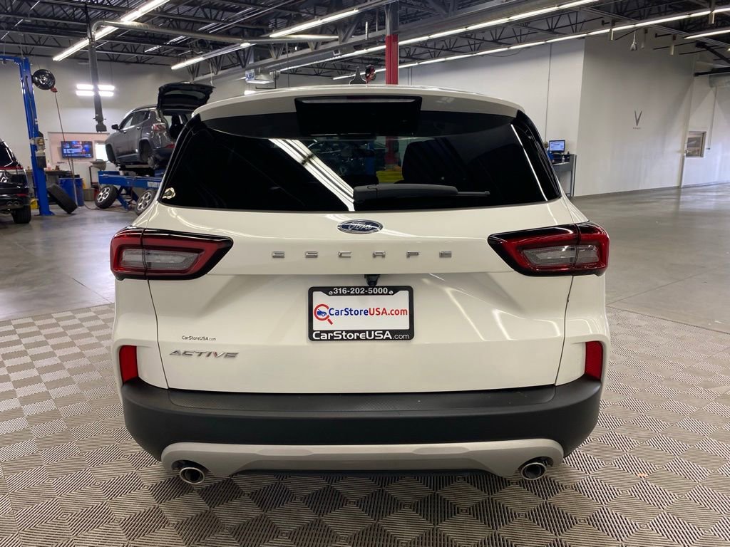 Used 2023 Ford Escape Active FWD image 9