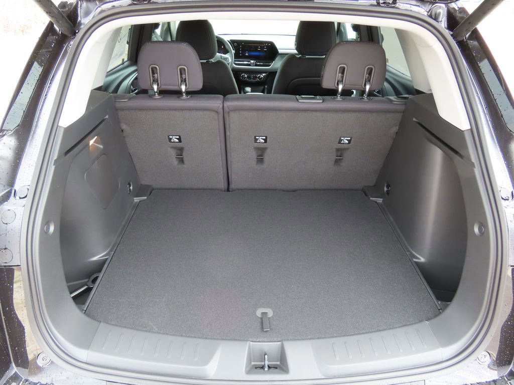 New 2026 Chevrolet TrailBlazer LT w/ Convenience Package AWD/4WD image 17