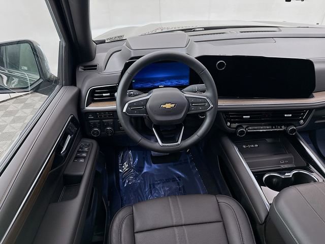 Used 2025 Chevrolet Suburban High Country AWD/4WD image 26