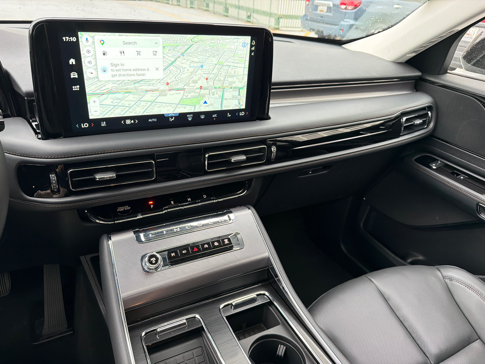 New 2027 Lincoln Aviator AWD w/ Jet Appearance Package image 27