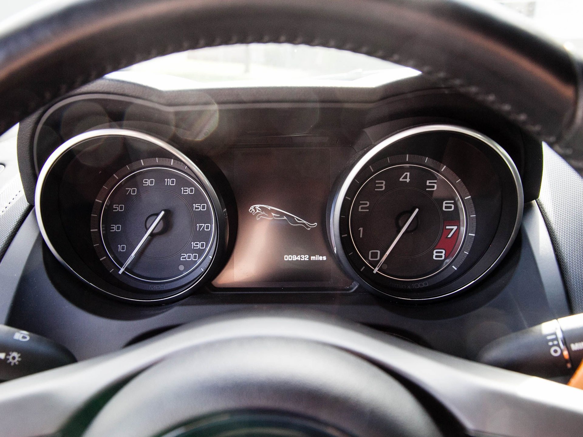 Used 2015 Jaguar F-TYPE S image 19