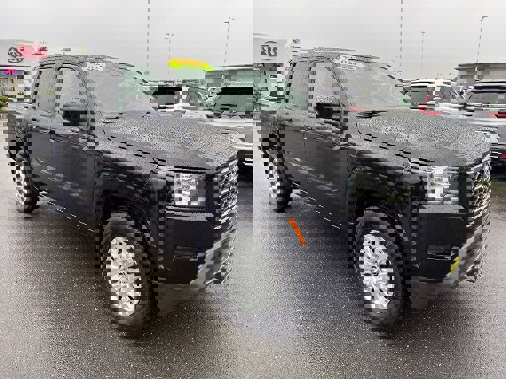 Used 2022 Nissan Frontier SV w/ Technology Package image 3