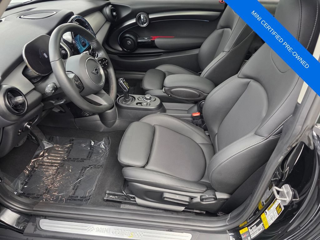 Used 2024 MINI Cooper SE FWD image 9