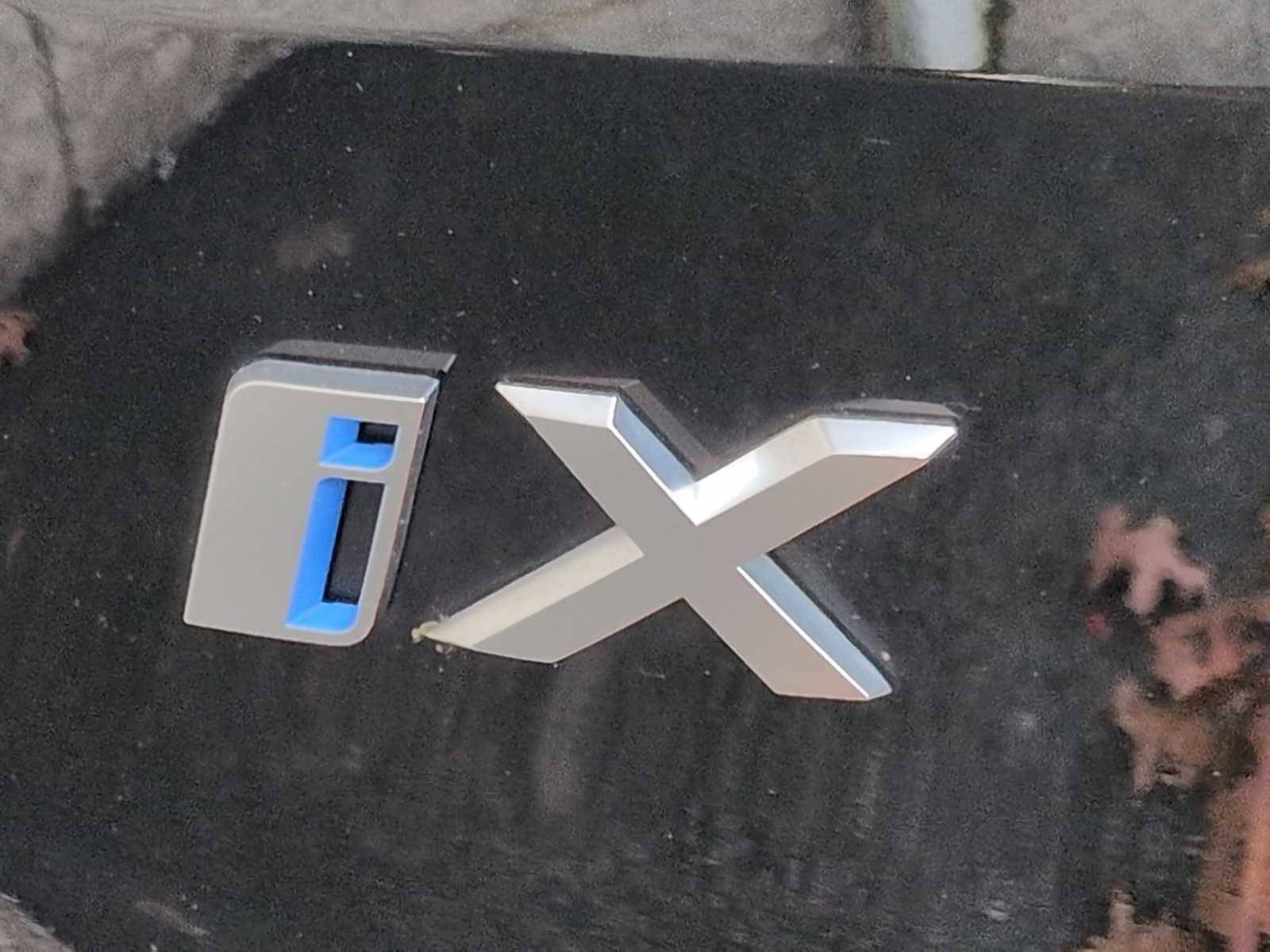 Certified 2025 BMW iX xDrive50 w/ Premium Package image 13