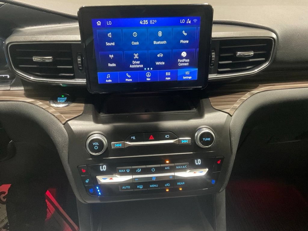 Used 2020 Ford Explorer Limited AWD/4WD image 16