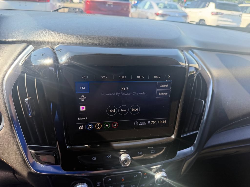 Used 2021 Chevrolet Traverse LT w/ LT Premium Package AWD/4WD image 19